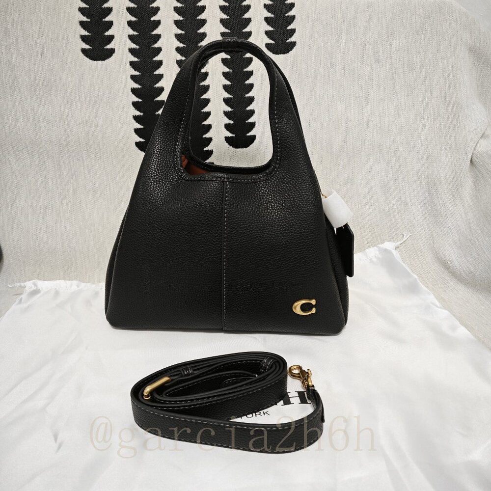 😘😘Coach Lana Shoulder Bag 23 black
